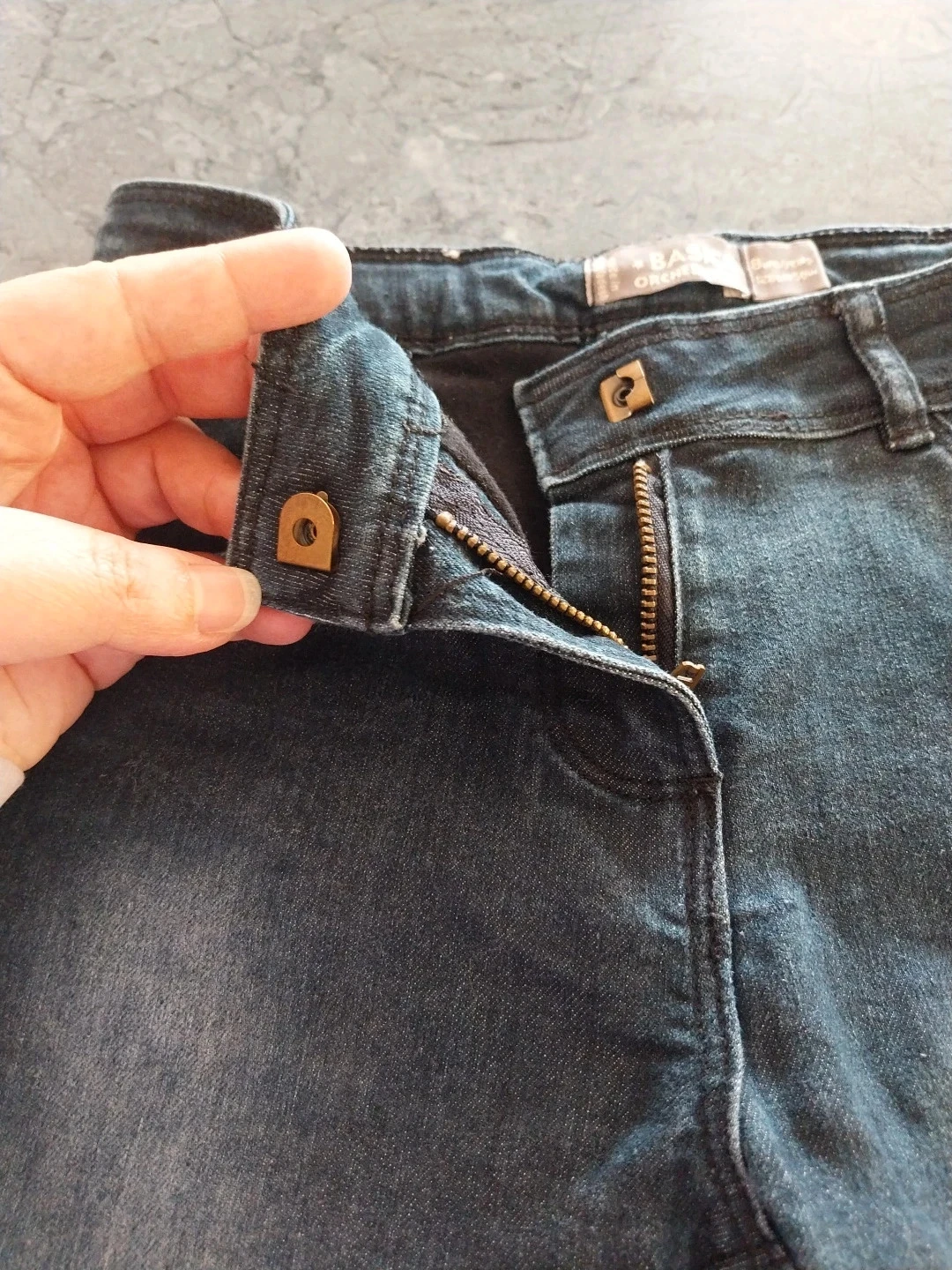 Jeans T.8 ans – photo 6